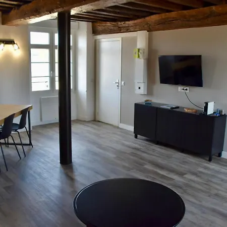 Les Marais Omaha Apartment Trevieres